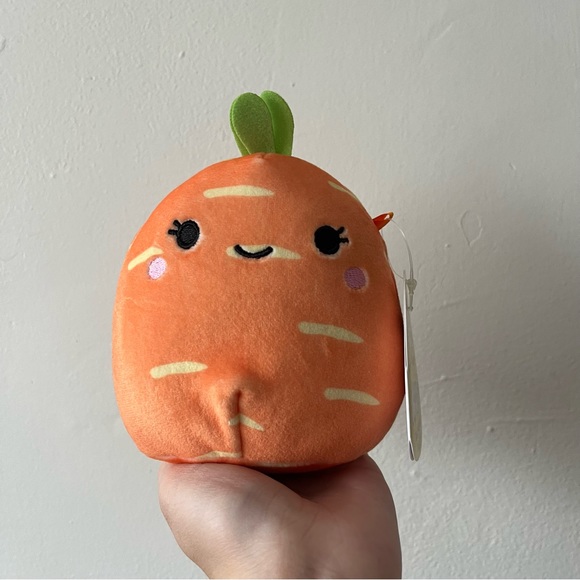 NWT 4.5” Caroleena the Carrot Squishmallow - Picture 1 of 2